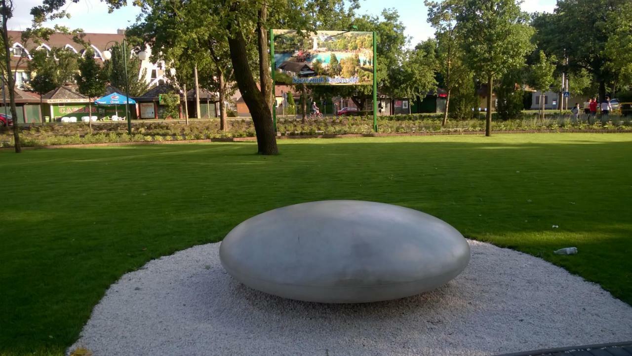 Samuci Apartman Hajdúszoboszló Exterior foto